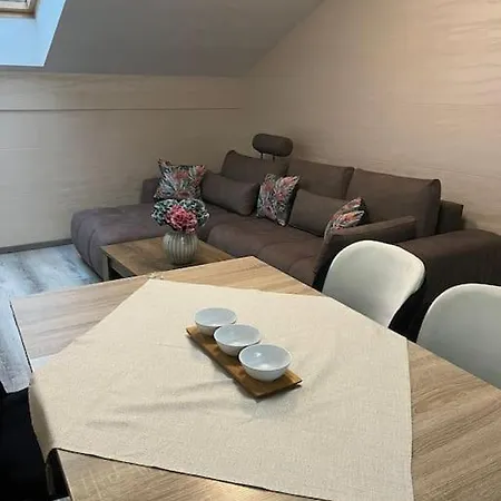 Appartamento Moste 5 -with Pool&parking, Ev Station Lubiana